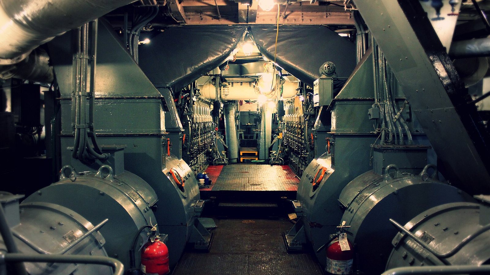 10 Essential Marine Engine Maintenance Tips to Reduce Downtime — MAN engine maintenance and spare parts technical guide by MarineLink Solutions